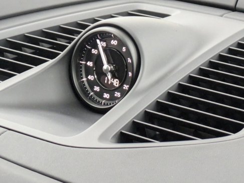Used 2024 Porsche Macan 4 Electric image 21