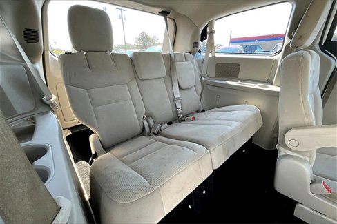 Used 2014 Dodge Grand Caravan American Value Package image 23