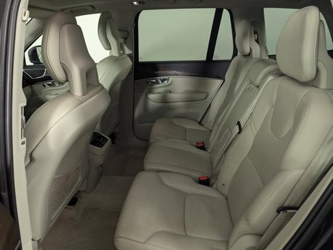 Used 2016 Volvo XC90 T6 Momentum w/ Momentum Plus Package image 16