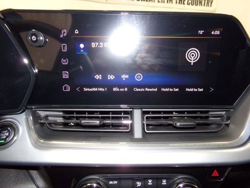 New 2025 Chevrolet Trax LT w/ Driver Confidence Package image 17