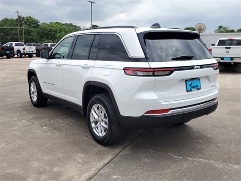 New 2025 Jeep Grand Cherokee Laredo X image 5
