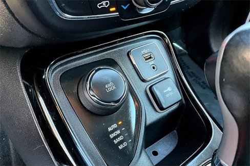 Used 2019 Jeep Compass Altitude image 16