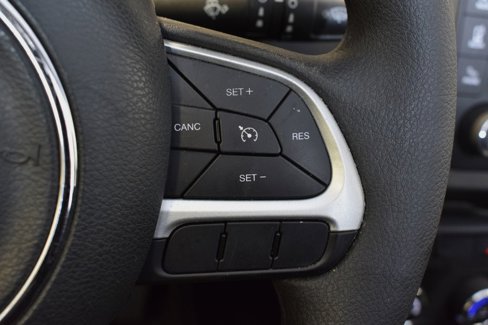 Used 2020 Jeep Renegade Sport image 18