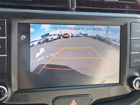 Used 2022 Kia Soul LX image 16