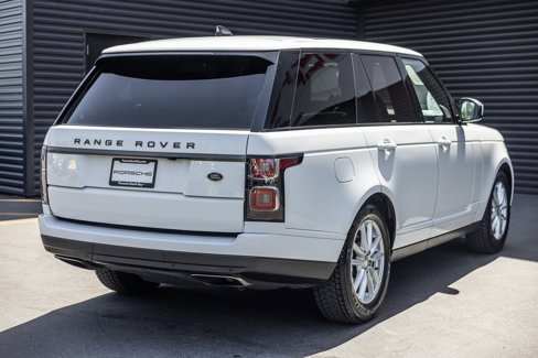 Used 2019 Land Rover Range Rover image 9