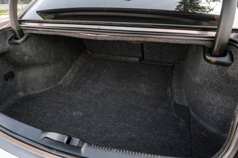 Used 2015 Chrysler 300 Limited w/ Driver Convenience Group image 45