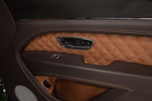 Used 2022 Bentley Bentayga image 48