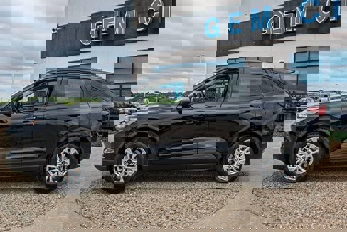New 2025 Ford Escape Active w/ Cold Weather Package image 2