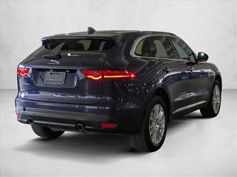 Used 2018 Jaguar F-PACE Prestige image 5