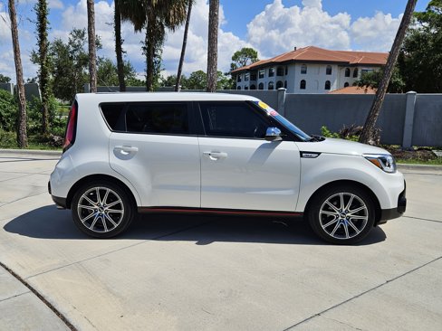 Certified 2018 Kia Soul ! w/ Tech Package image 8