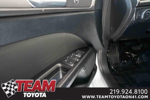 Used 2017 Ford Fusion SE image 7