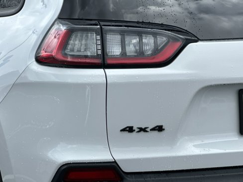 Used 2019 Jeep Cherokee Latitude Plus image 26