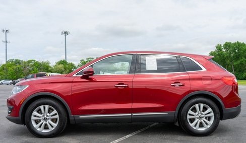 Used 2018 Lincoln MKX Premiere image 9