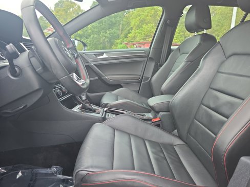 Used 2020 Volkswagen GTI SE image 14