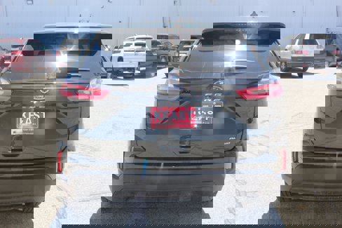 Used 2024 Ford Edge SE image 3