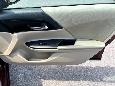 Used 2016 Honda Accord LX image 20