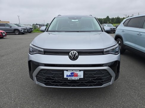 New 2025 Volkswagen Taos SE image 9