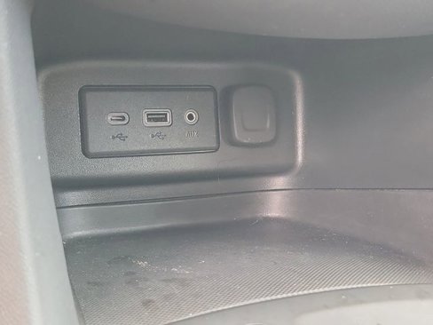 Used 2022 Chevrolet Equinox LT image 31