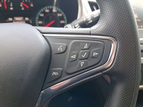 Used 2021 Chevrolet Equinox LS image 30