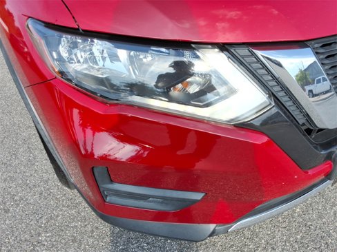 Used 2017 Nissan Rogue S image 11