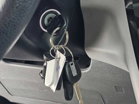 Used 2020 Toyota Sienna LE image 31