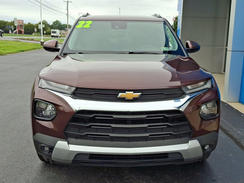 Used 2022 Chevrolet TrailBlazer LT w/ Driver Confidence Package image 3