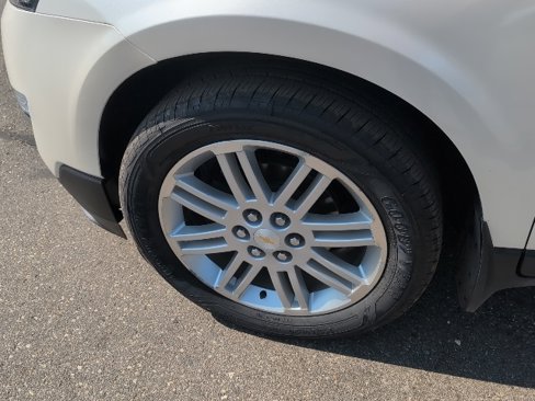 Used 2015 Chevrolet Traverse LT w/ Style and Technology Package image 13
