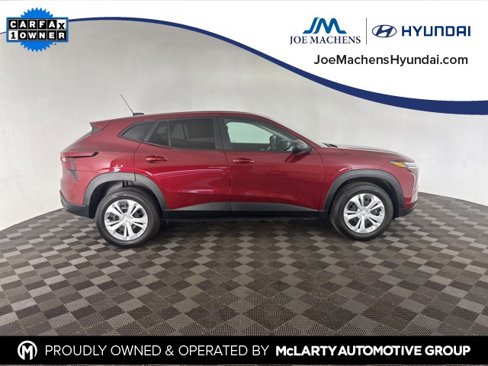 Used 2024 Chevrolet Trax LS w/ Driver Confidence Package image 8