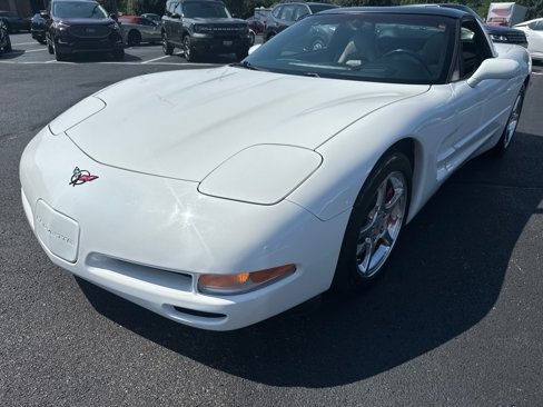 Used 2004 Chevrolet Corvette Coupe w/ Preferred Equipment Group image 3