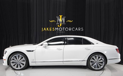 Used 2021 Bentley Flying Spur W12 image 2