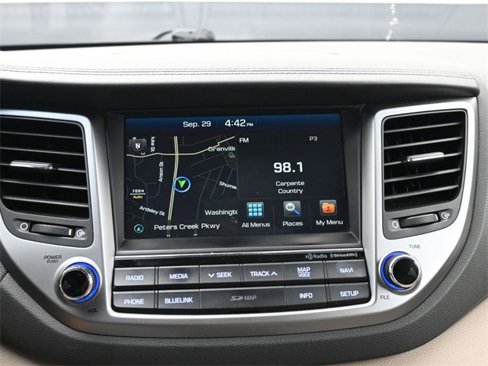 Used 2016 Hyundai Tucson Limited w/ Option Group 03 image 12