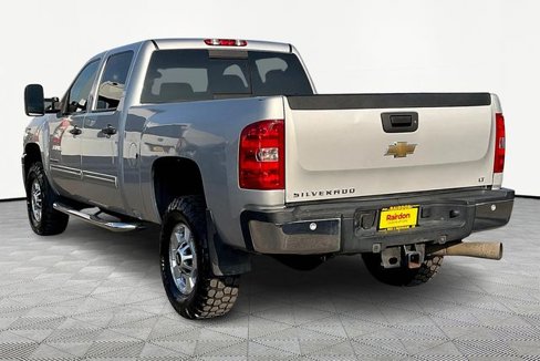 Used 2011 Chevrolet Silverado 2500 LT w/ Interior Plus Package image 9