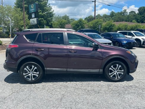 Used 2018 Toyota RAV4 LE image 2