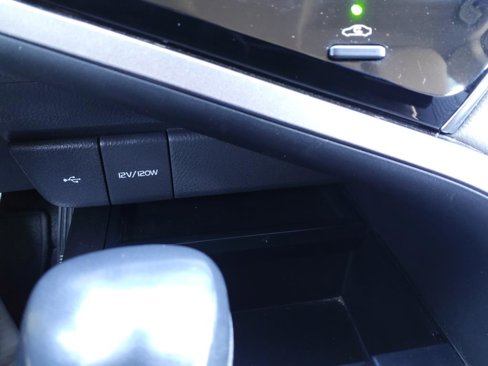 Used 2022 Toyota Camry SE image 20