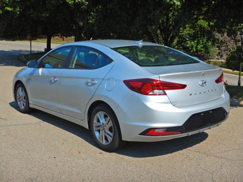 Used 2019 Hyundai Elantra SEL image 7