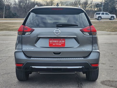 Used 2017 Nissan Rogue SV image 6