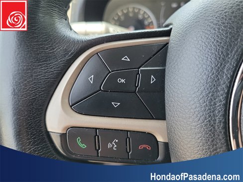 Used 2017 Jeep Renegade Latitude image 11