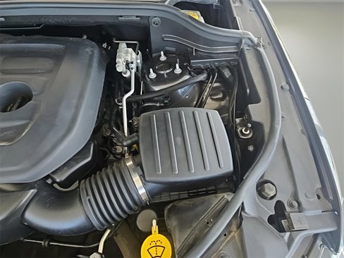 Used 2019 Jeep Grand Cherokee Limited image 47