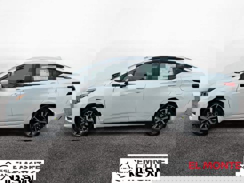New 2025 Nissan Versa SV image 2