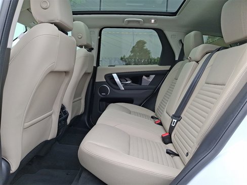 Certified 2025 Land Rover Discovery Sport S image 11