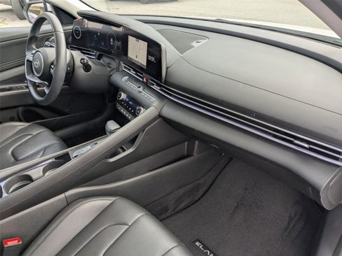 Used 2024 Hyundai Elantra Limited image 39