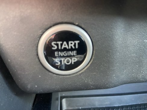 Used 2021 Nissan Rogue S image 16