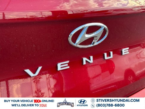 New 2025 Hyundai Venue SE image 13