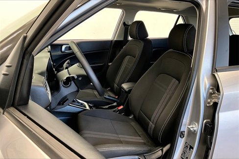 Certified 2023 Hyundai Venue SEL image 25