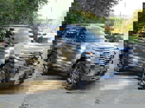 New 2025 Ford Explorer Active image 6