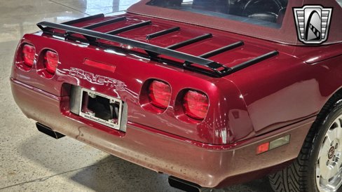 Used 1993 Chevrolet Corvette Convertible image 8