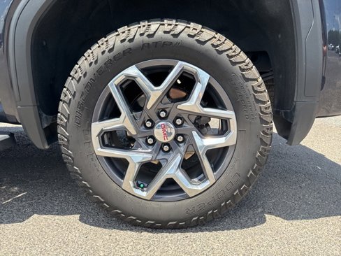 Used 2022 GMC Sierra 1500 SLT w/ SLT Convenience Package image 23