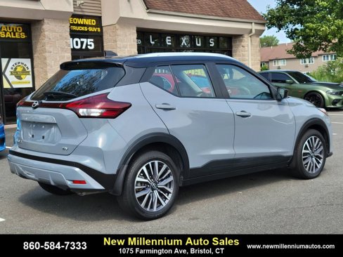 Used 2022 Nissan Kicks SV image 5