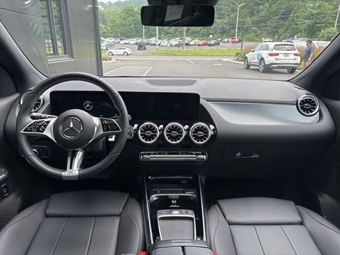 Used 2025 Mercedes-Benz GLA 250 4MATIC image 44