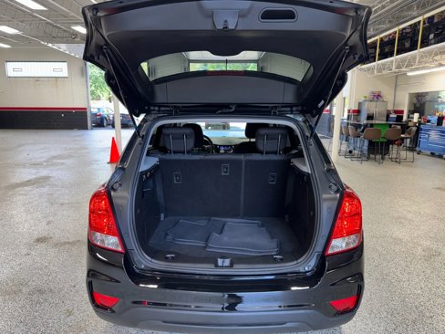 Used 2021 Chevrolet Trax LS w/ Tint and Cruise Package image 7